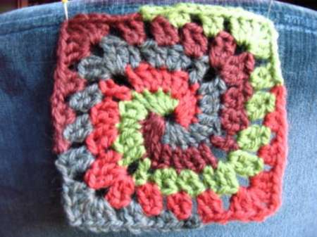 \"http:\/\/crochetme.com\/patterns\/granny-spiral\"